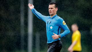 Hoe werf en leid ik scheidsrechters op binnen mijn club?